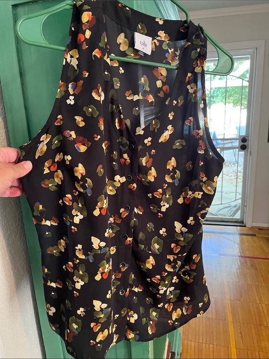 CAbi Tops - CAbi Black Floral-Pattern Button-Front Camisole